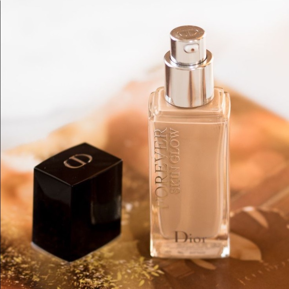 Dior Forever Skin Glow 24 HR Wear Radiant
